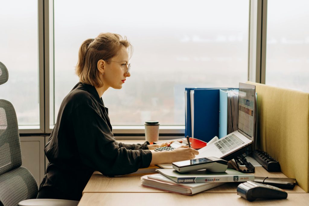 How Singapore SMEs Can Master Accounts Receivable and Avoid the Cash Trap